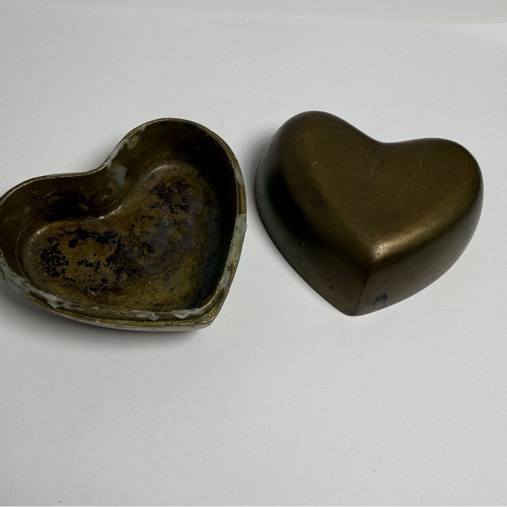 Vintage Solid Brass Heart Shaped Trinket Mini Box Storage Keepsake Vanity Decor
